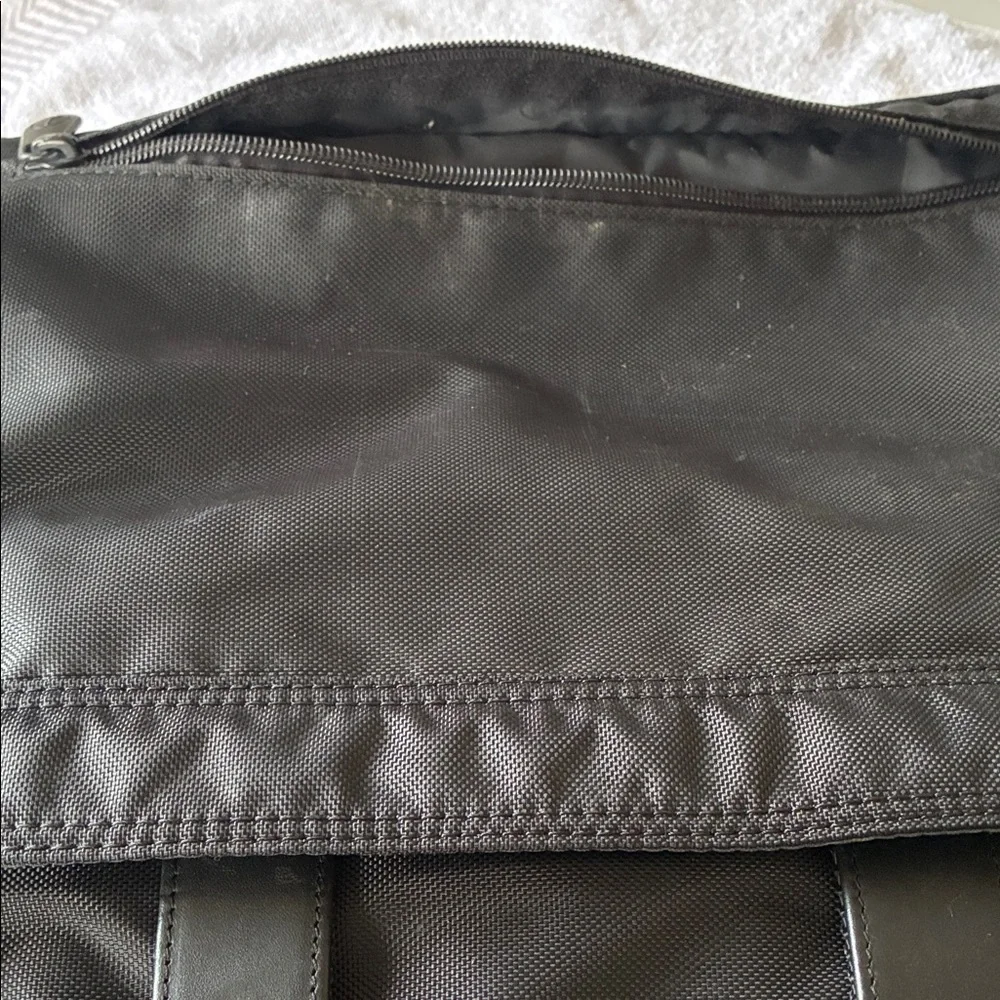 Briggs & Riley 15.4 Slim Brief Sleeve Black Nylon Leather Handles full zip